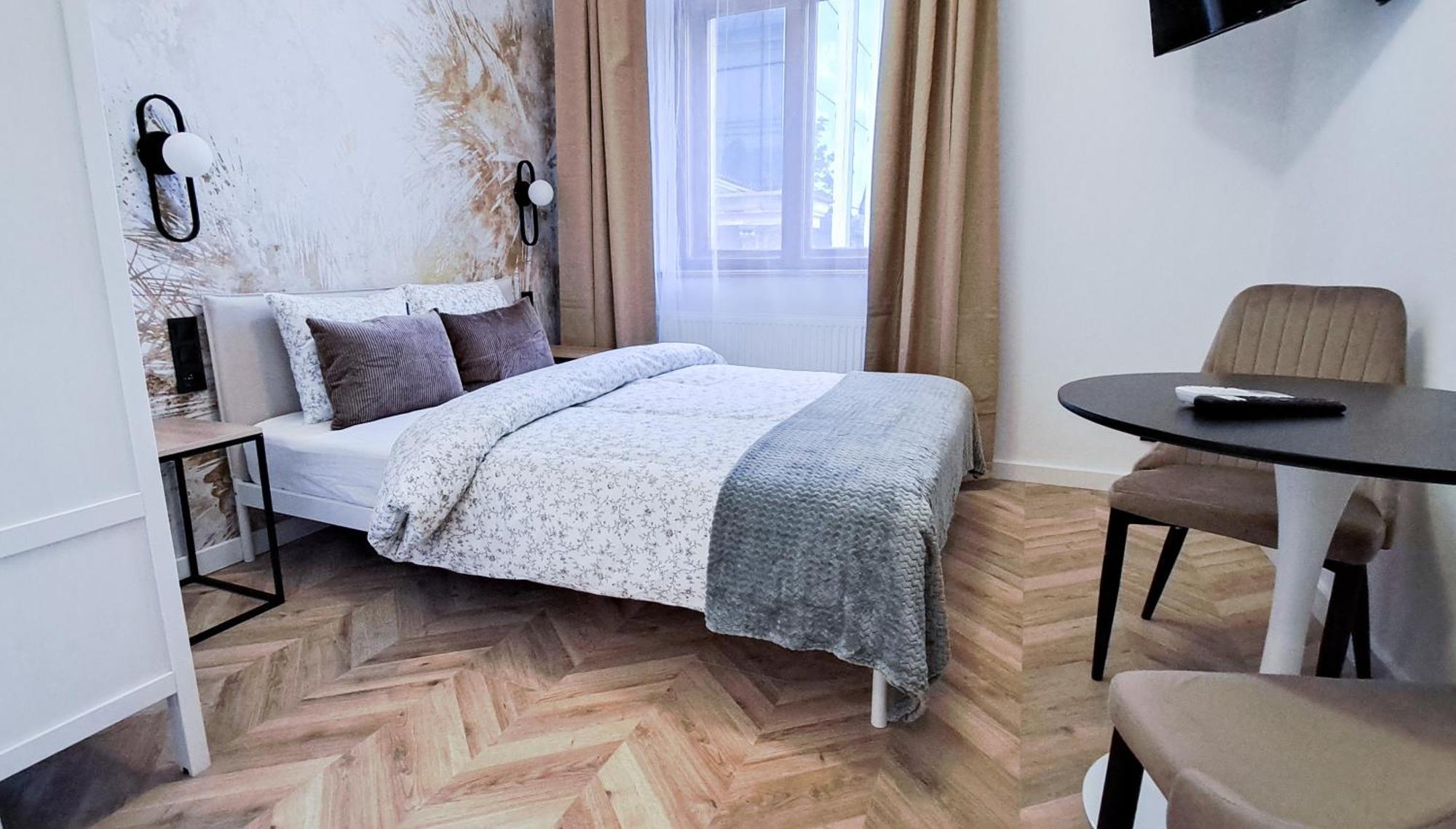 Lion Apartments - Platinium Krakau Buitenkant foto