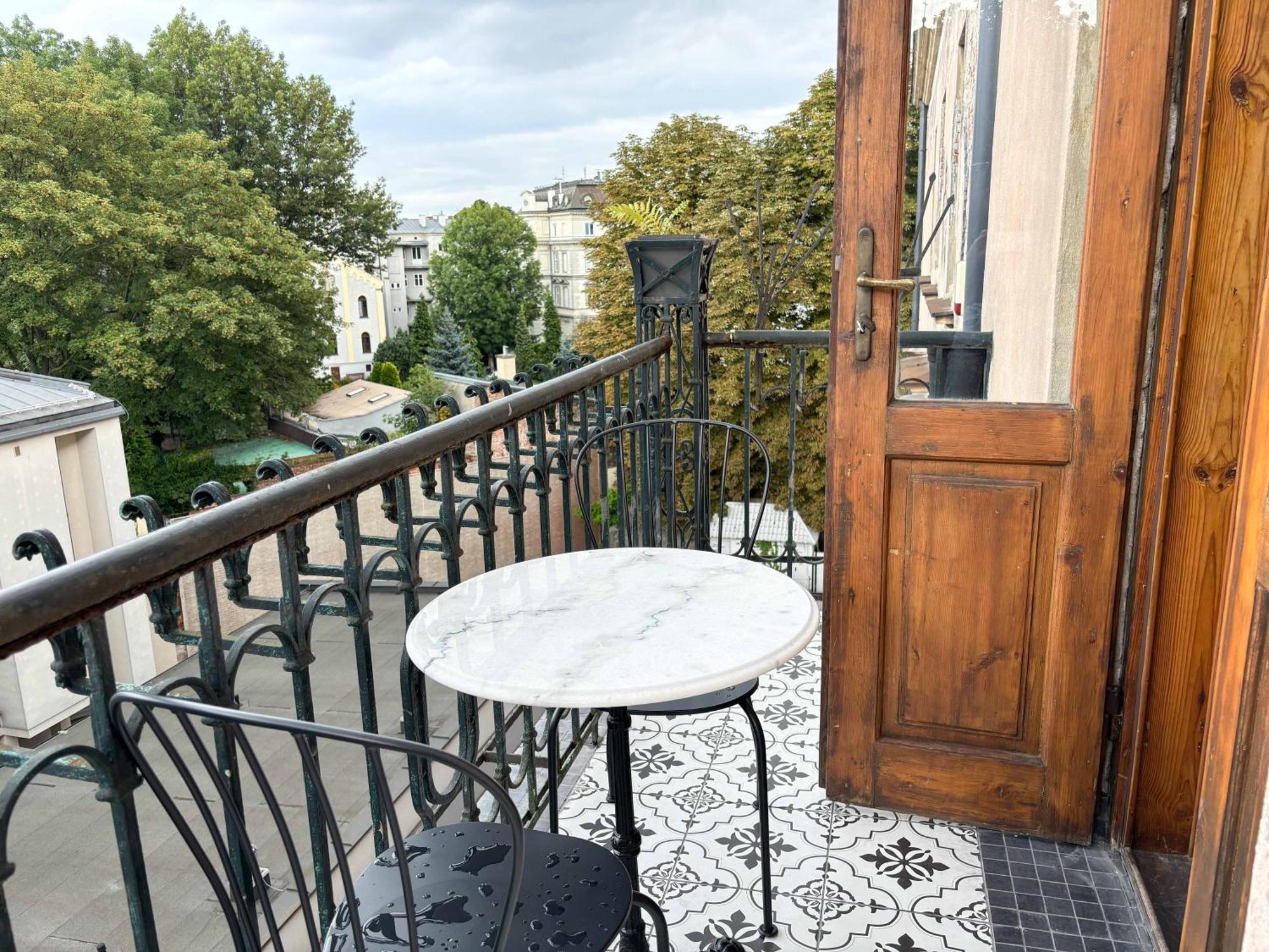 Lion Apartments - Platinium Krakau Buitenkant foto