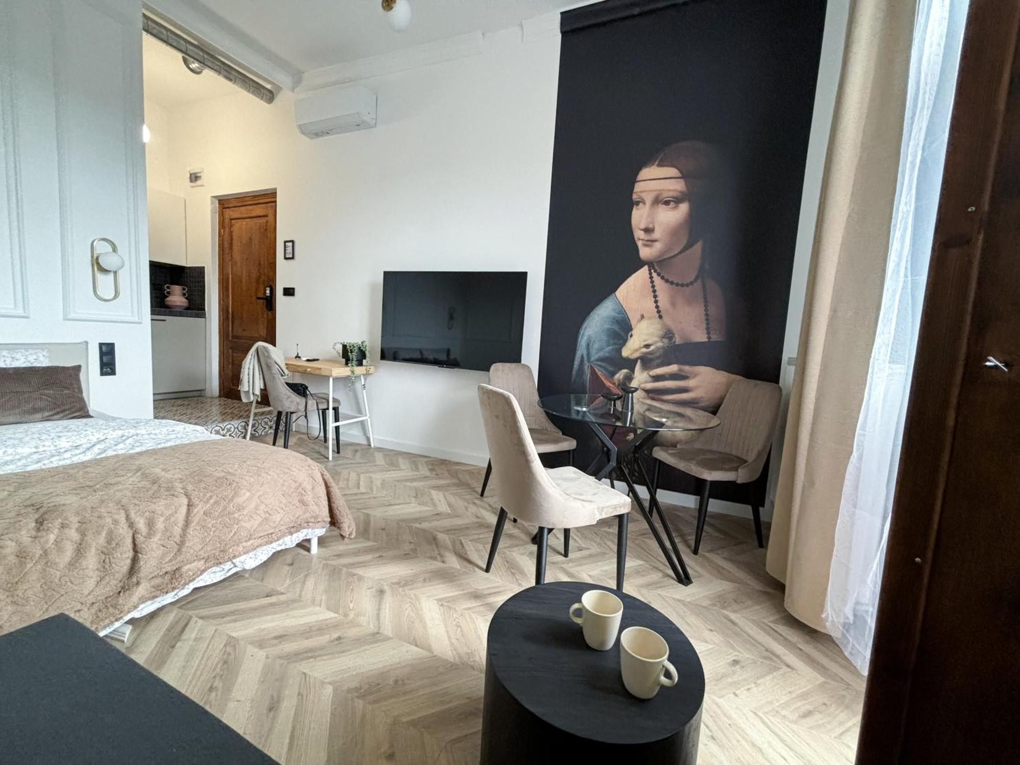 Lion Apartments - Platinium Krakau Buitenkant foto