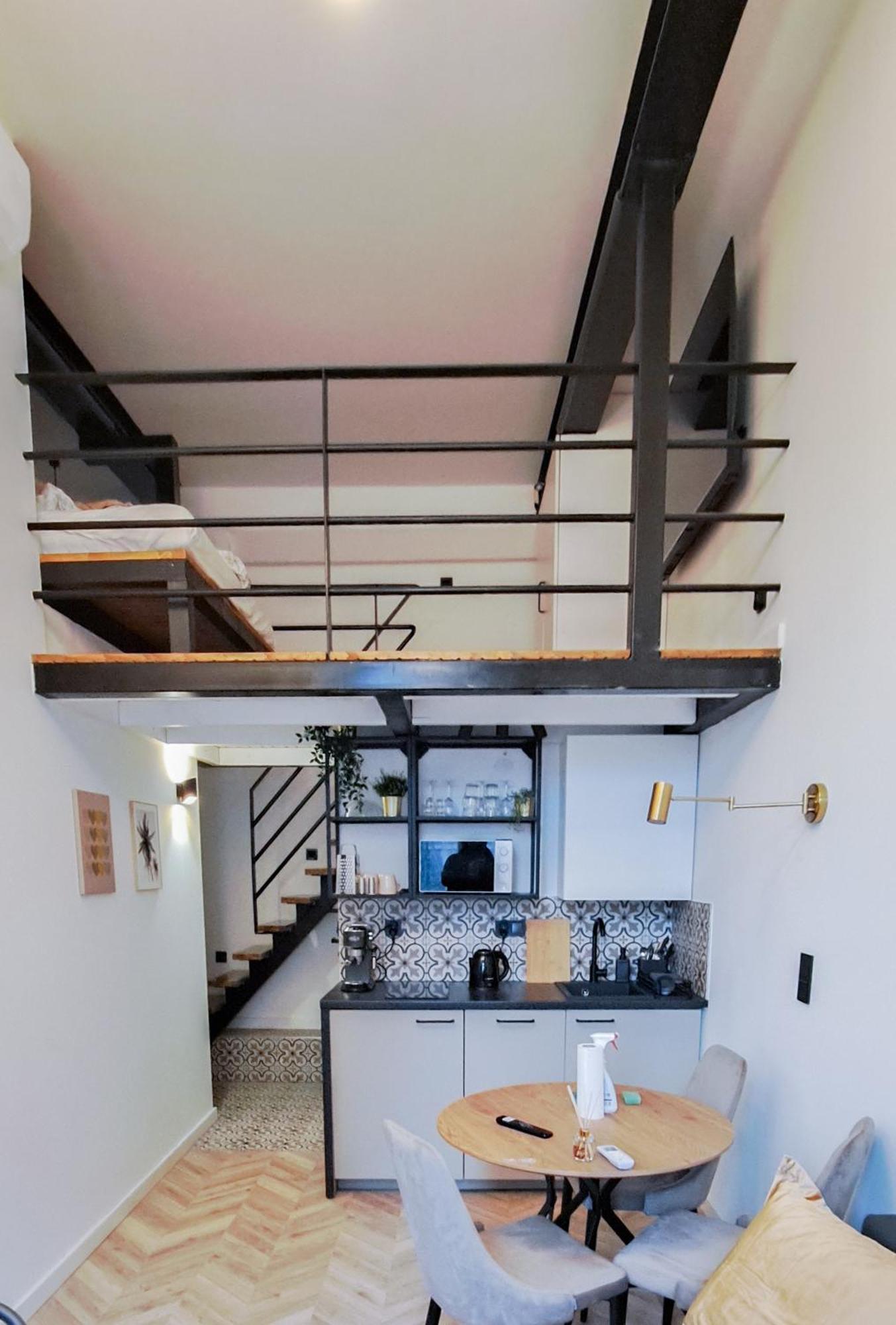 Lion Apartments - Platinium Krakau Buitenkant foto